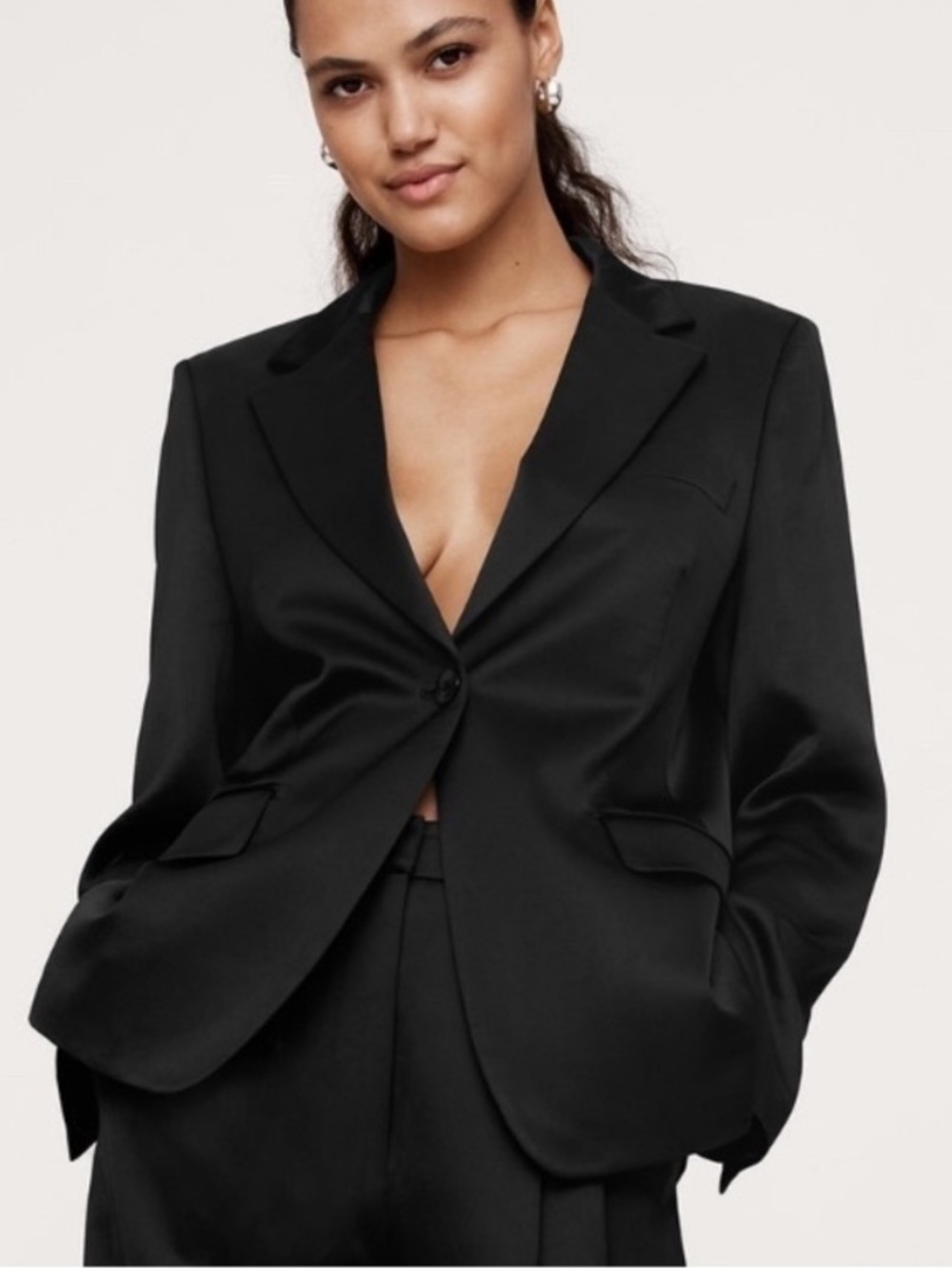 Banana Republic Long Line Black Satin Blazer Size 10